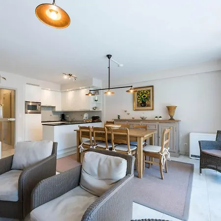 Daire Guernsey 102 Located On The In *